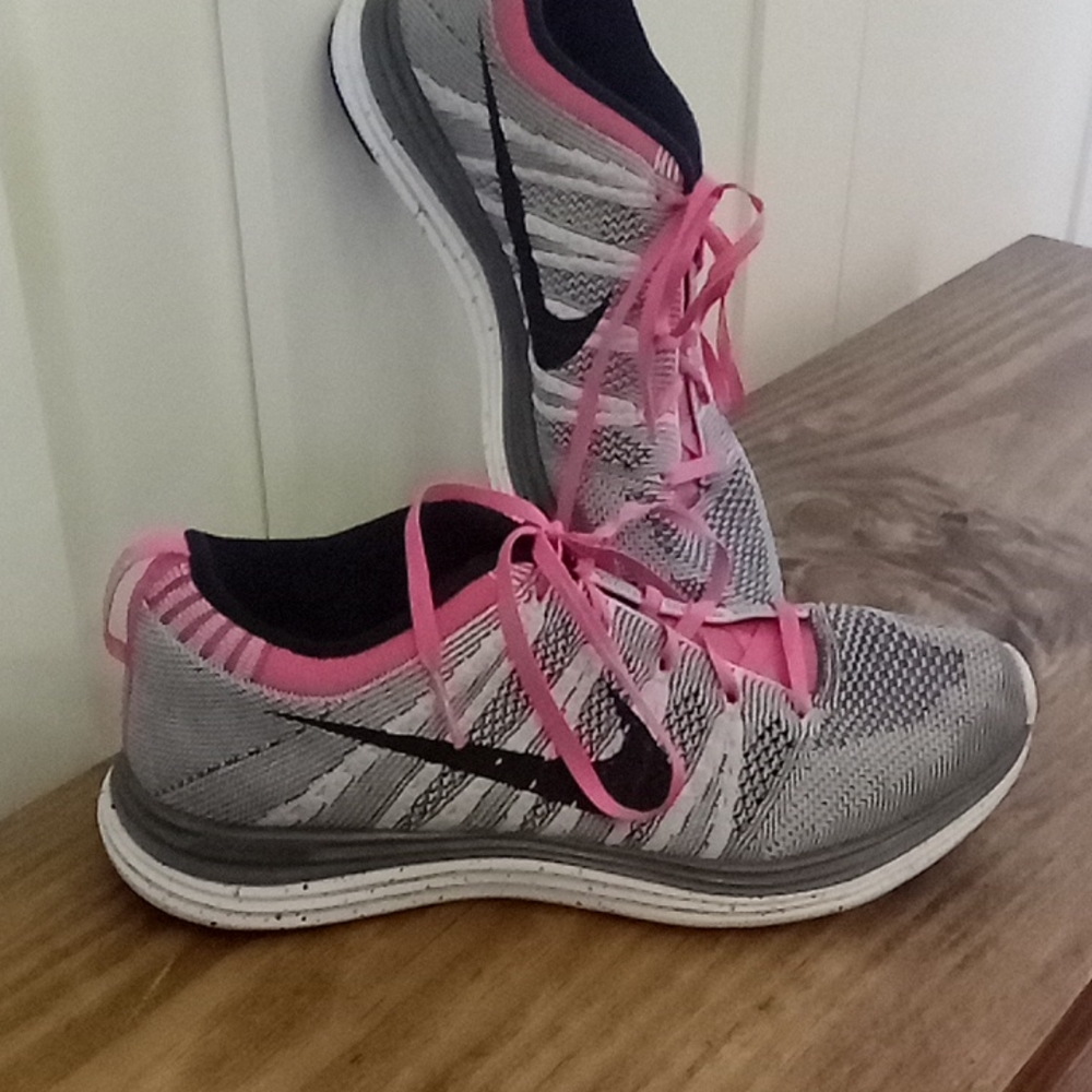 Nike Flyknit one women's size 8.5